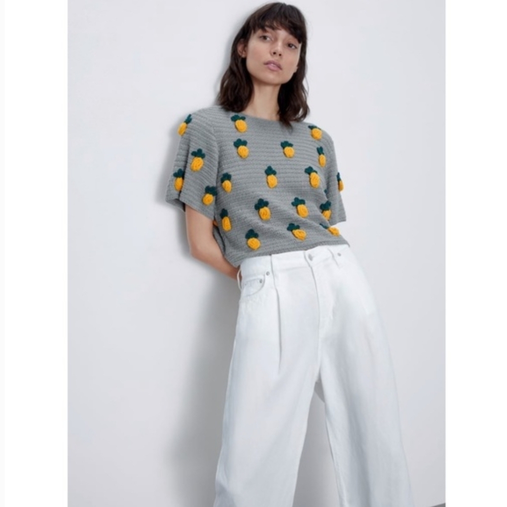 Zara pineapple bauble short sleeve sweater size S